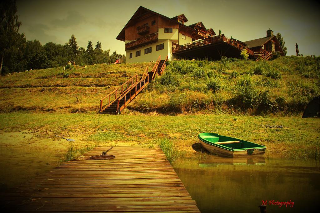 Rezidence U Jezera Hotel *